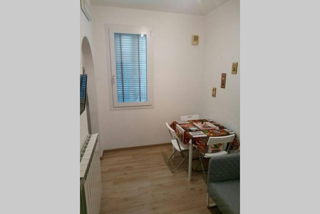 Caros 30Mt Tram Venezia Wifi Ingresso Indipendente Apartment Mestre Bagian luar foto